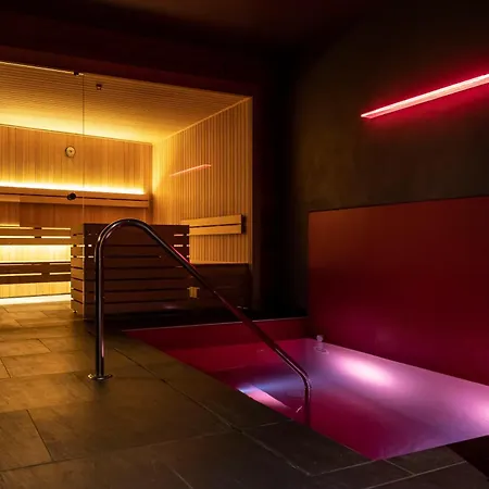 ホテル Linta Wellness & 4*