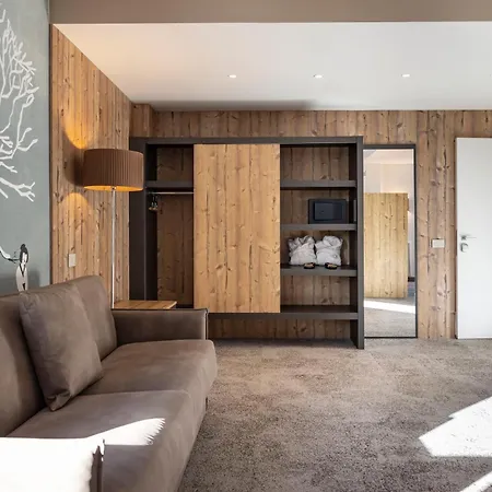 Linta Wellness & ホテル 4*