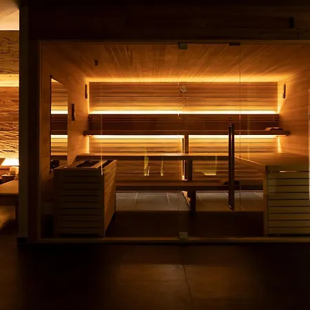 Ξενοδοχείο Linta Wellness & 4*